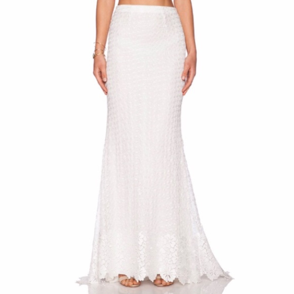 NEVER WORN Alice + Olivia Roth Lace Maxi Skirt
